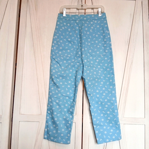 Collectif Gracie Nautical Blue Anchor Pinup Capris - XS - Picture 4 of 10
